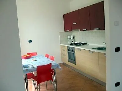 Sleeps 8 Pool Wifi * Ossuccio