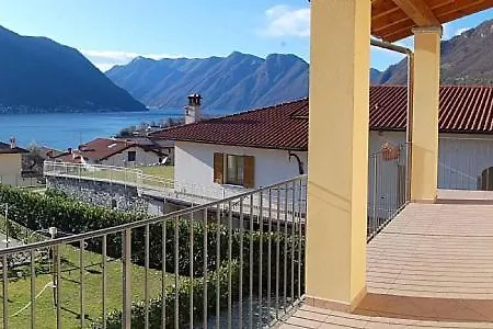 Sleeps 8 Pool Wifi * Ossuccio
