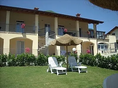 Villa Sleeps 8 Pool Wifi Ossuccio